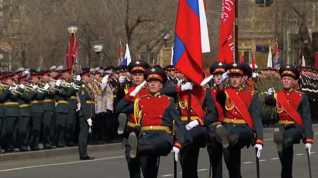 От Владивостока до Петербурга: парады Победы в городах России