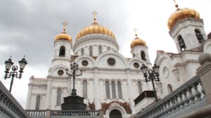 Викарий патриарха рассказал о достойных христианина татуировках