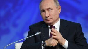 Путин: 60% границ России - это водная гладь